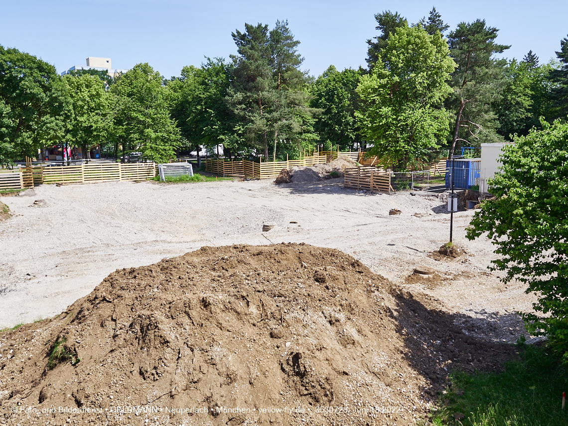 18.06.2022 - Baustelle zur Mütterberatung und Haus für Kinder